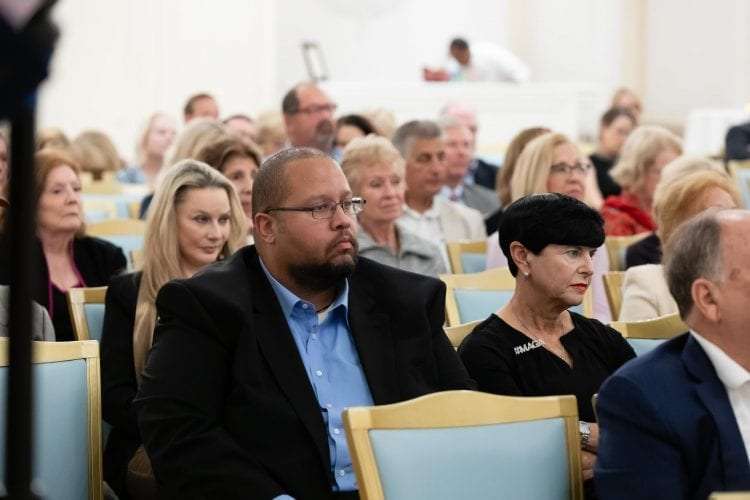 169_republicanmtg19